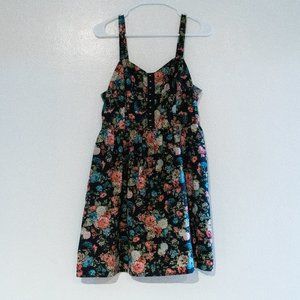 🖤$5 bundle with any other item! Floral Dress!